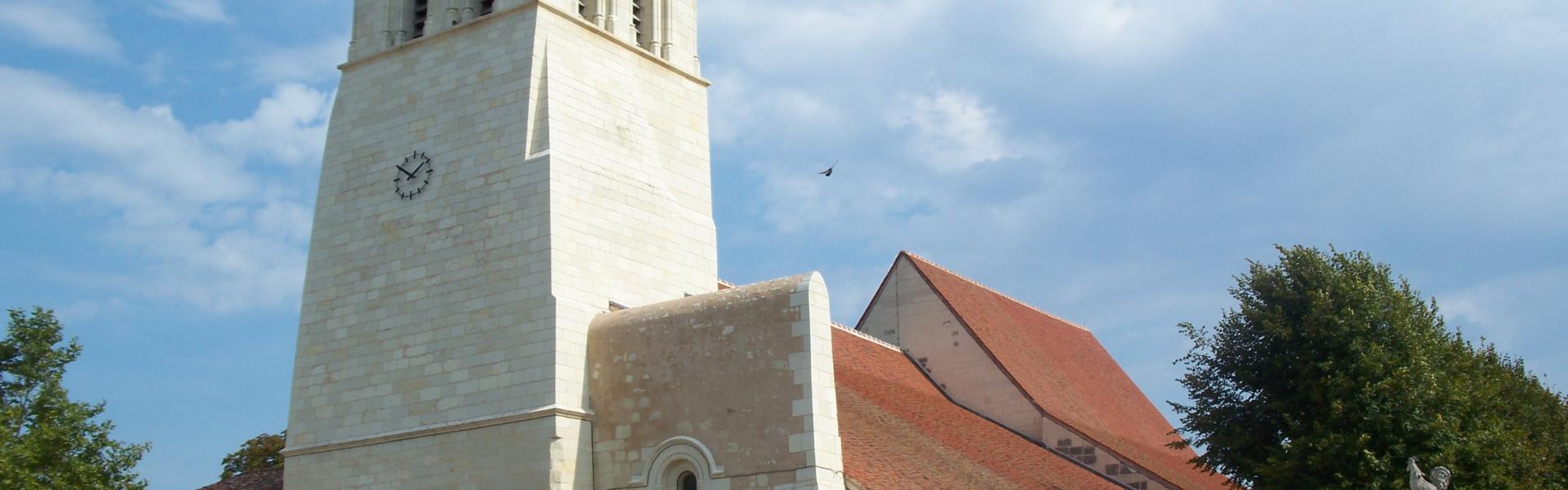 Une photo de l'Eglise Saint-Aventin de Vendeuvre-du-Poitou
